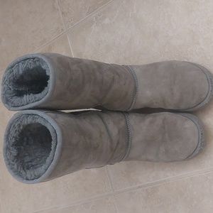 Ugg boots grey size 8